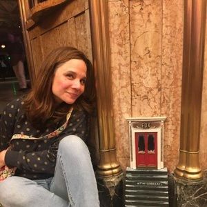 Meet your Posher, Suzanne